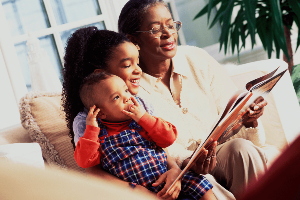 grandma reads to children