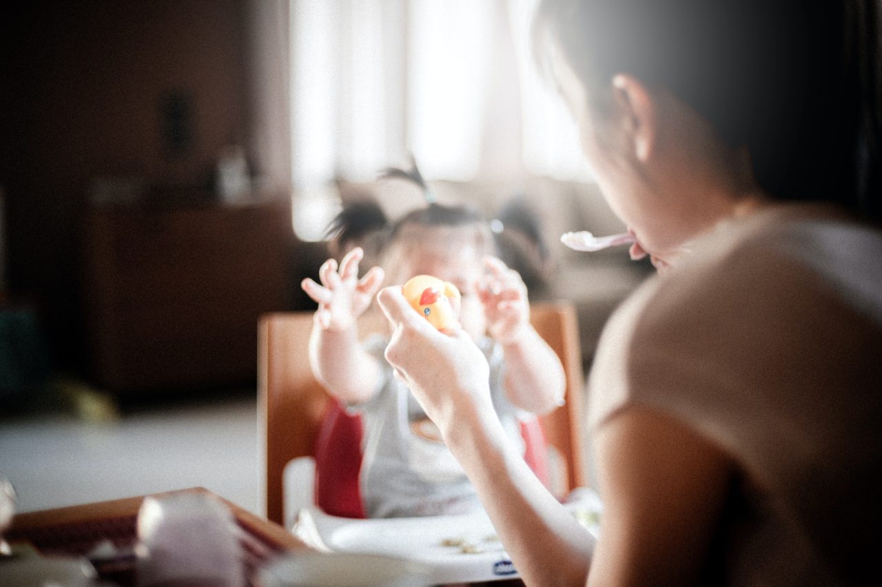 feed baby at home