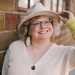 About-page-headshot-Compressed-768x791